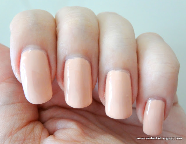 Collistar smalto nr 86 Cipria Lacca Collistar collezione Milano: smalto nr 86 Cipria Lacca