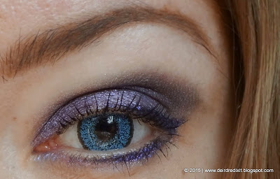 Lenti a contatto colorate TopVue azzurre su occhi scuri Lenti a contatto colorate TopVue azzurre su occhi scuri