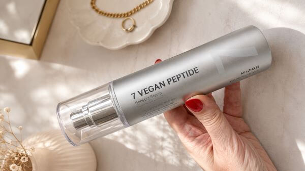 Mizon 7 Vegan Peptide Booster Serum orizzontale